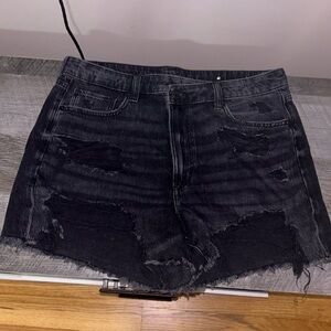 High wasted black shorts